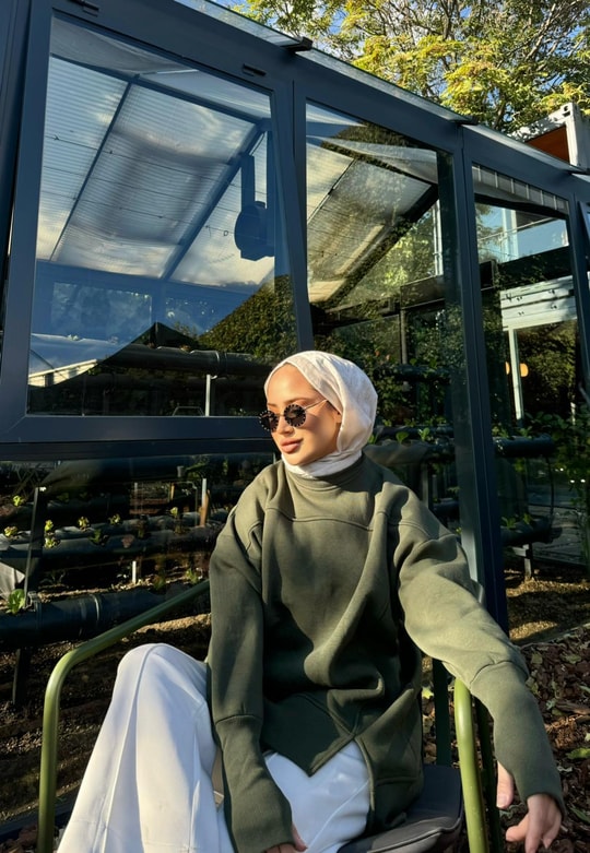 Sweat-180H&R ButikDilvi Model Sweat Yeşil
