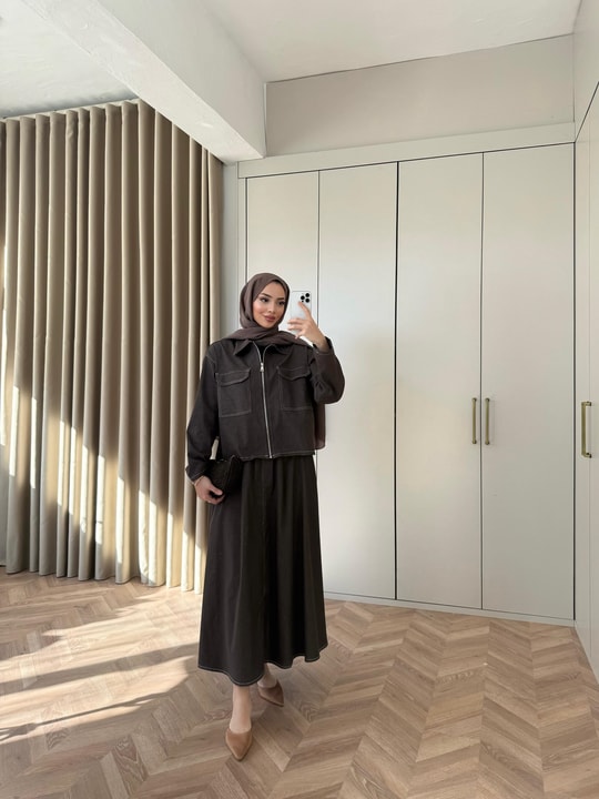 TAKM-2274H&R ButikEsm-Lili Fermuarlı Kot  Etekli Takım Kahve