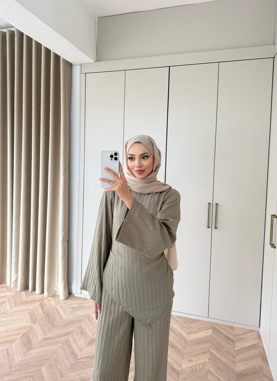HR-0684H&R ButikPol-Elit Çapraz Detaylı Takım Yeşil