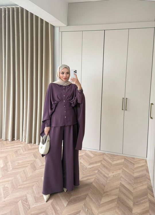 HR-0689H&R ButikQu-Lai Pelerin Detaylı Takım Mürdüm
