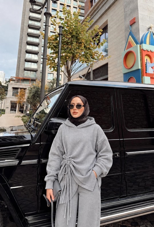 HR-3217H&R ButikQu- Mina Büzgülü Eşofman Takımı Gri
