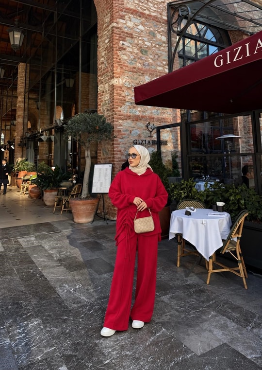 HR-3217H&R ButikQu- Mina Büzgülü Eşofman Takımı Kırmızı