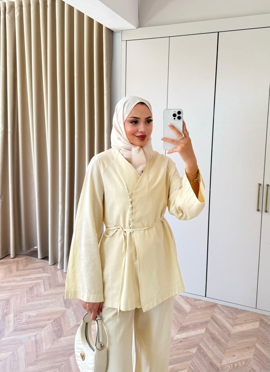 HR-1396H&R ButikTb- Güza Yan Düğme Detaylı Keten Takım Sarı