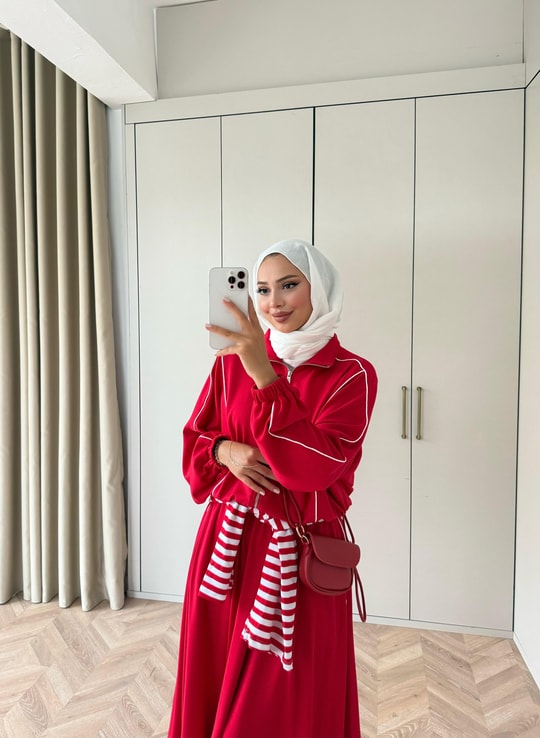 HR-3023H&R ButikTB - Jima Çizgi Detaylı Oysh Etekli Takım Kırmızı