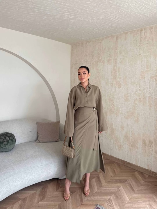 HR-0828H&R ButikTB - Mois Yan Detaylı Etekli Takım Haki