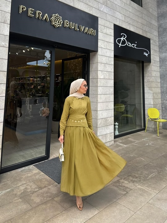 HR-0622H&R ButikTB - Persa Bel Detaylı Etekli Takım Yağ Yeşili