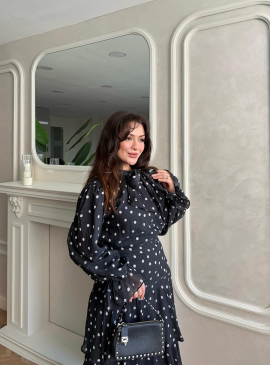 HR-0530H&R ButikTB-Qüla Ponponlu Şifon Takım Siyah