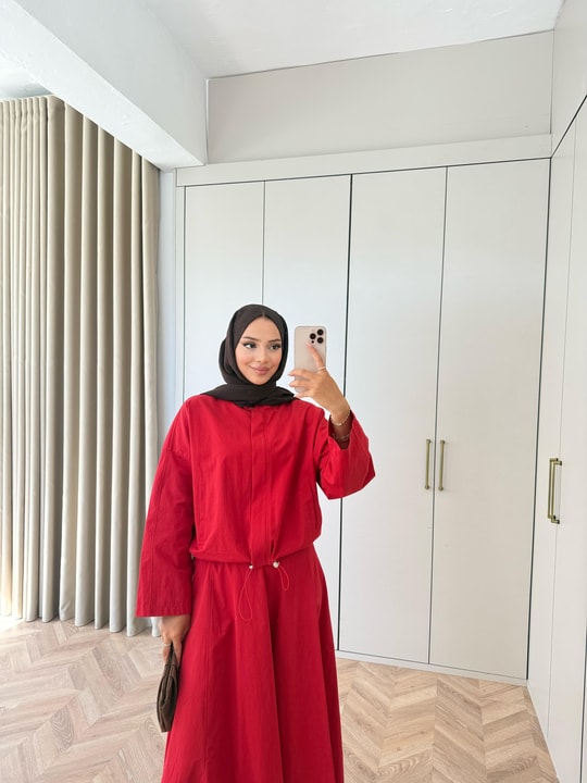 HR-3170H&R ButikTb- Siba Gabardin Etekli Takım Kırmızı