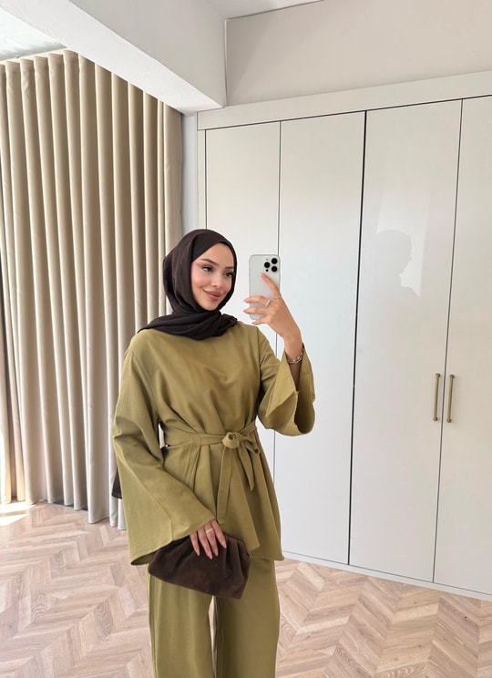 HR-1546H&R ButikTB - Willa Kemeri Detaylı Keten Takım Yağ Yeşili