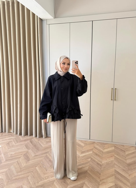 HR-2991H&R ButikFus- Yaprak Detaylı Trenç Siyah