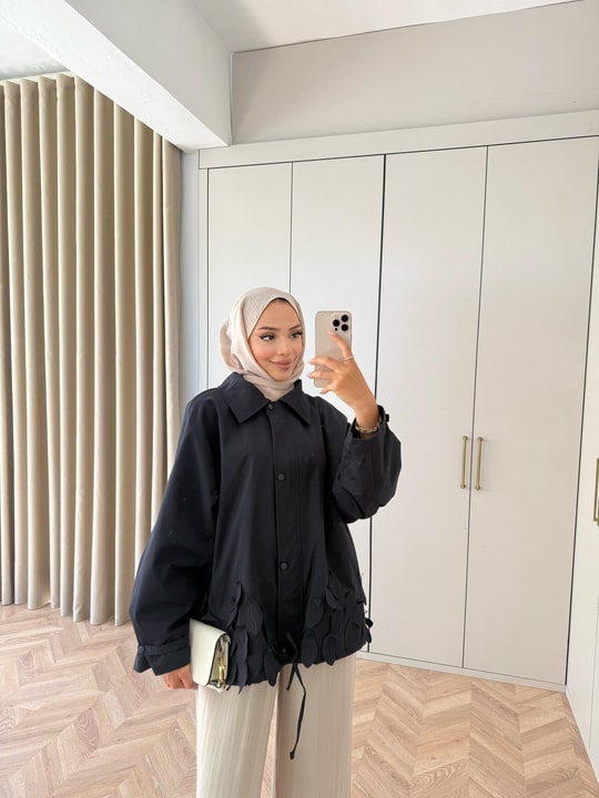 HR-2991H&R ButikFus- Yaprak Detaylı Trenç Siyah