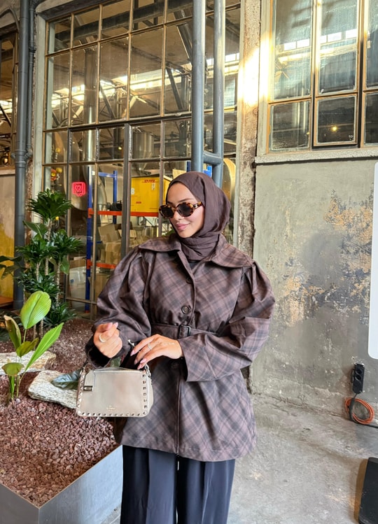 HR-2938H&R ButikQu- Meka Trenç Çizgi Desen
