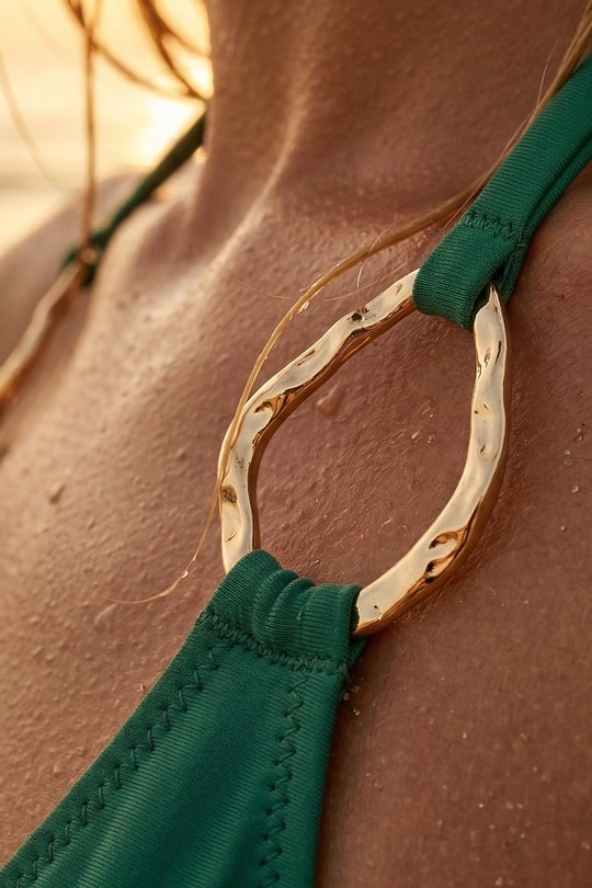 Mısırlı Aksesuarlı Üçgen Bikini Takım Yeşil