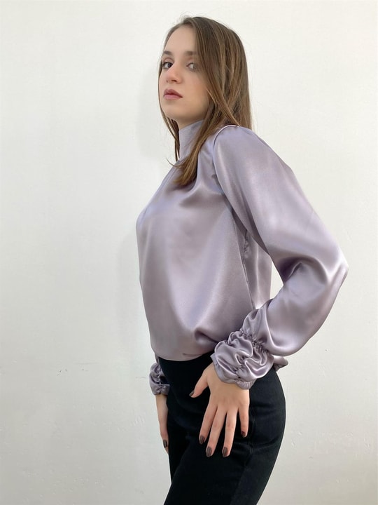 Gül Kurusu - Gri Saten Bluz 
