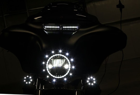 CUSTOM DYNAMICS LIGHT LED WH F/VENT 14+FL KOD:20401955