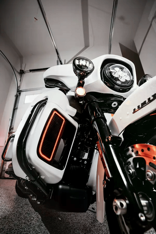 CUSTOM DYNAMICS LOWER FAIRING GRILL UPGRADE WI KOD:20201919