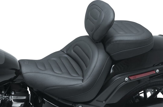 MUSTANG PASSENGER TOURING FXFB/S 18-23 KOD: 08021060