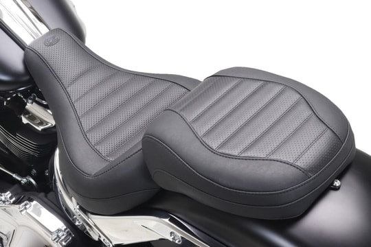 MUSTANG SEAT REAR STANDARD TOURING BRE KOD: 08021660