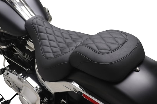 MUSTANG SEAT SOLO WIDE TRIPPER BREAKOU KOD: 08021662