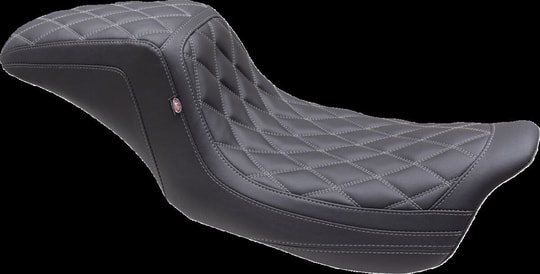 MUSTANG SEAT SQUAREBACK 2UP DBL DIAMON KOD: 08011672