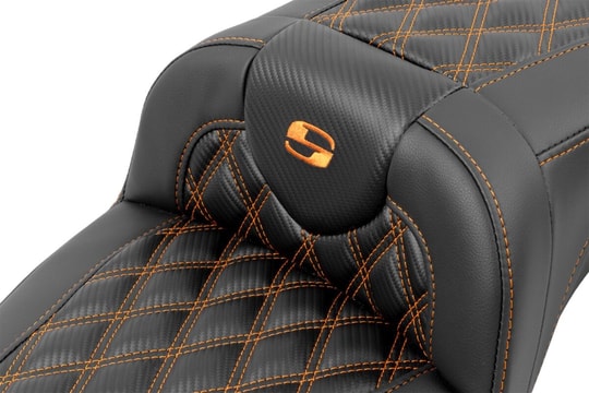 SADDLEMEN SEAT ROADSOFA LS CF EXT RCH W/ KOD:0801-1804