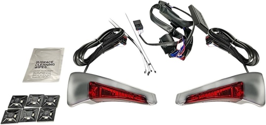 CUSTOM DYNAMICS LIGHT B-REST FLH CHR/RED KOD:20402542