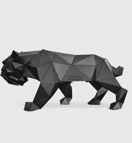 Sabertooth Siyah