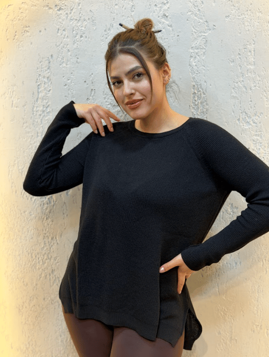 %100 Pamuk Yırtmaç Detaylı Kol Katlamalı Triko Bluz Siyah
