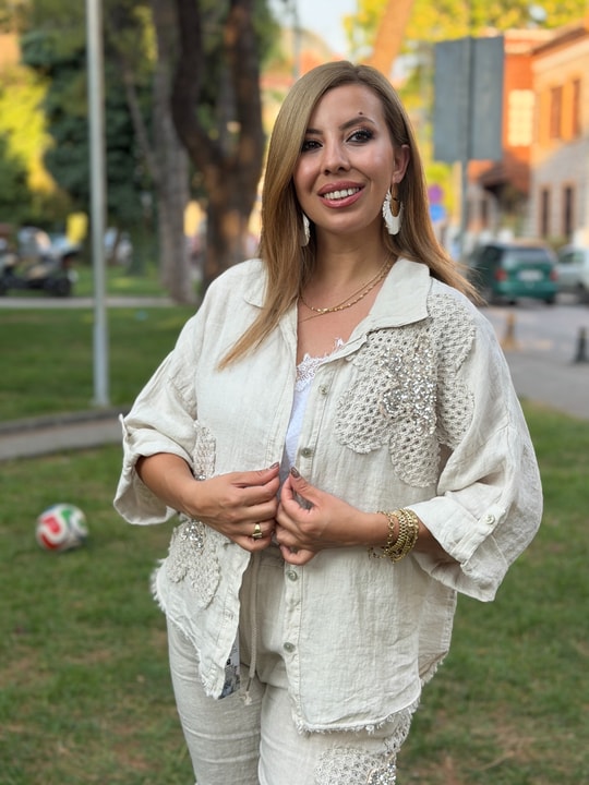 Çiçek Desenli Taşlı İkili Takım Krem