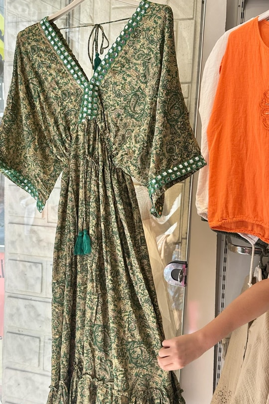 Hint İpeği Yarasa Kol Tasarım Elbise Zeytin Yeşili