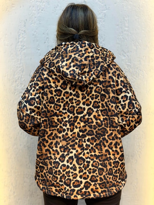 Leopar Desen Kol Şerit Detaylı Kapüşonlu İthal Kadife Ceket Camel