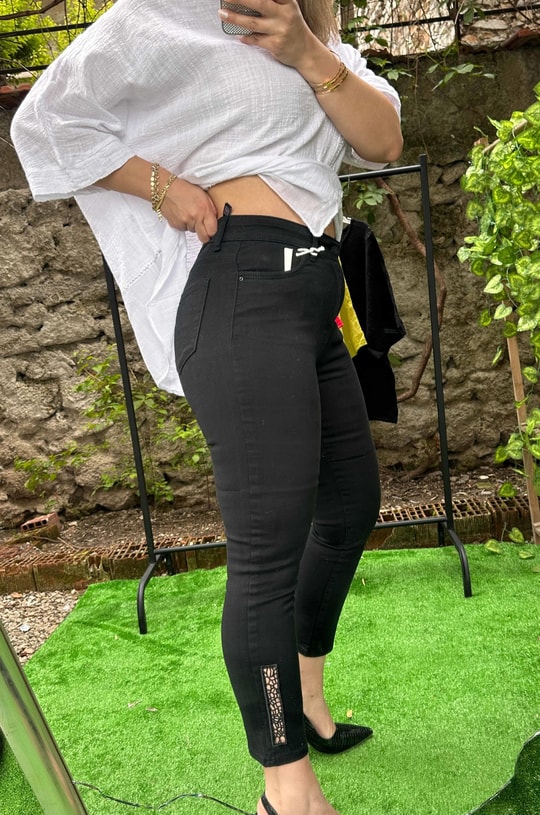 Paça Nakışlı Pantolon Siyah