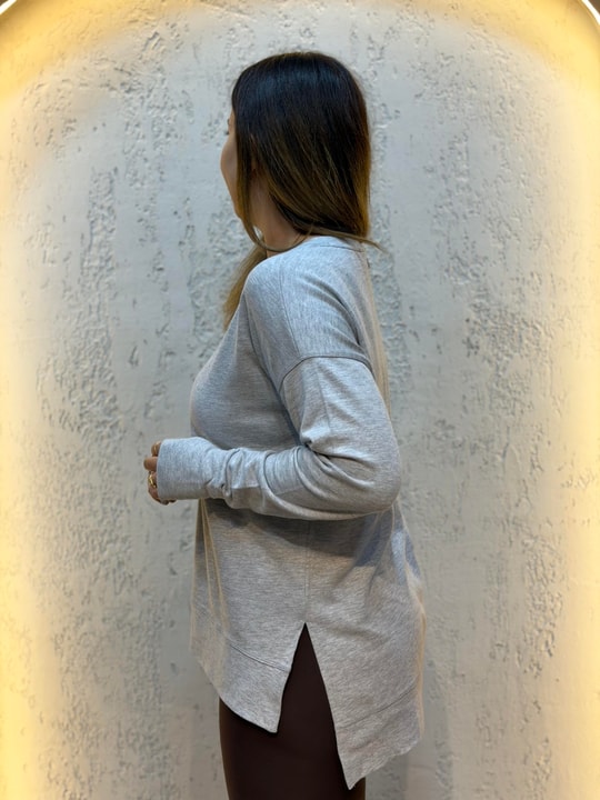 Parmak Geçirme Detaylı Yanları Yırtmaçlı Pamuk Sweatshirt Gri