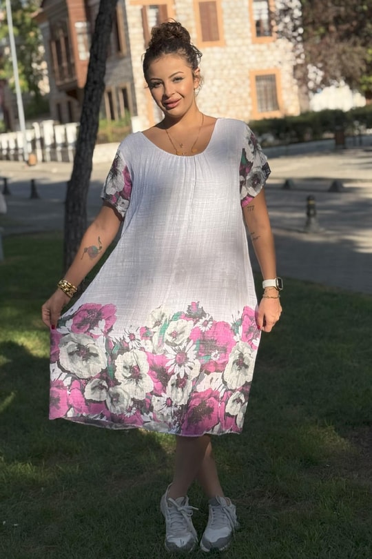 Pembe Çiçek Desenli İthal Elbise Beyaz