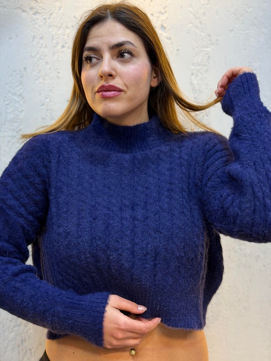 Tüycüklü Saç Örgü Crop Kazak Lacivert
