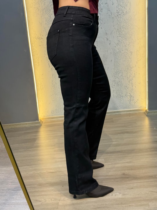 Yüksek Bel Toparlayıcı Boru Paça Kot Pantolon Siyah