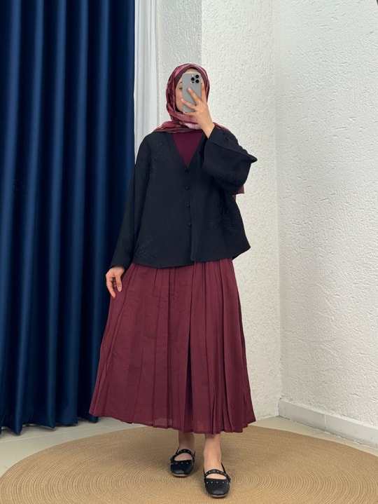 Aksu Nakış Detaylı V Yaka Gömlek-EU2813 Siyah