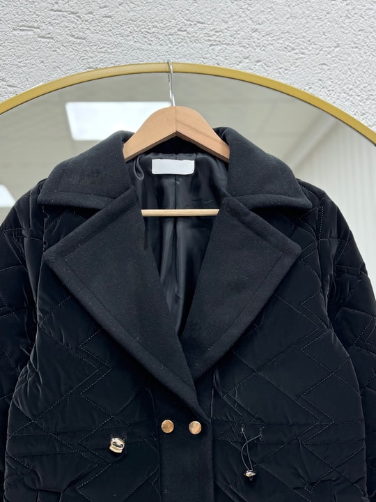 Alva Düğmeleri Çıtçıtlı Beli Sıkmalı Kapitone Kısa Mont-EN2108 Siyah