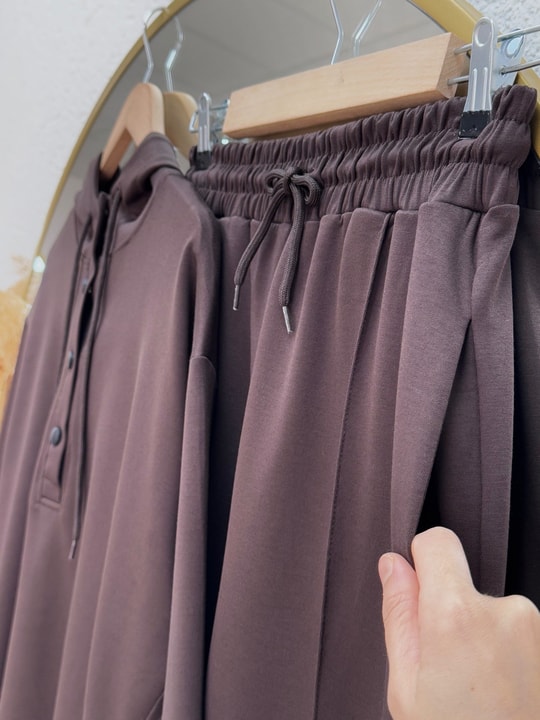 Bemista Kapşonlu Çıtçıtlı  Yanı Yırtmaçlı Pantolonlu Takım-MA8329 Kahve