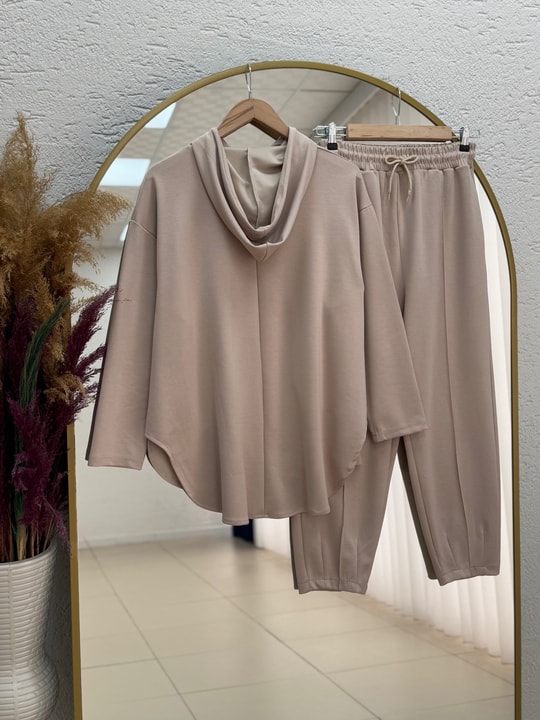 Bemista Kapşonlu Çıtçıtlı  Yanı Yırtmaçlı Pantolonlu Takım-MA8329 Taş