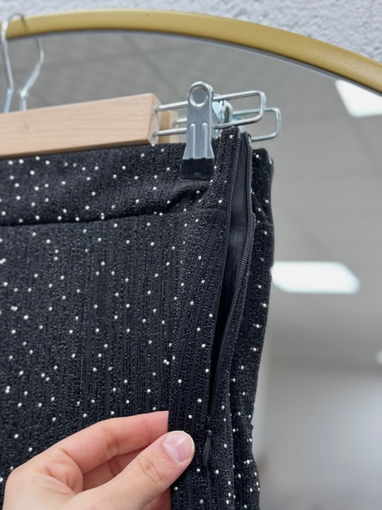 Buse Önü Bağlamalı Kol Ucu Düğmeli Taşlı Lurex Etekli Takım-EK766 Siyah