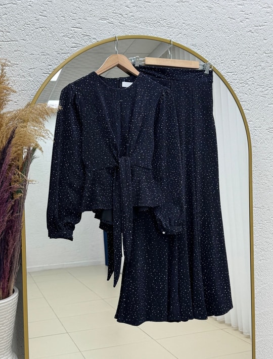 Buse Önü Bağlamalı Kol Ucu Düğmeli Taşlı Lurex Etekli Takım-EK766 Lacivert