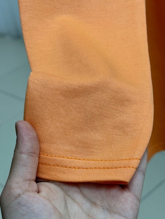 Cemşah Papatya Nakışlı Yazılı Yırtmaçlı Bluz-SS13157 Turuncu