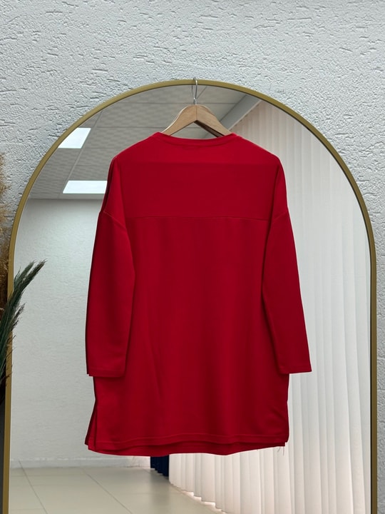 Cemşah Papatya Nakışlı Yazılı Yırtmaçlı Bluz-SS13157 Kırmızı