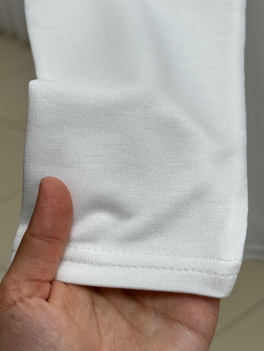 Cemşah Papatya Nakışlı Yazılı Yırtmaçlı Bluz-SS13157 Beyaz