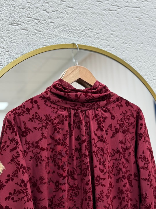 Güllü Önü Pileli Çıtır Desen Bluz-EK783-817 Kırmızı