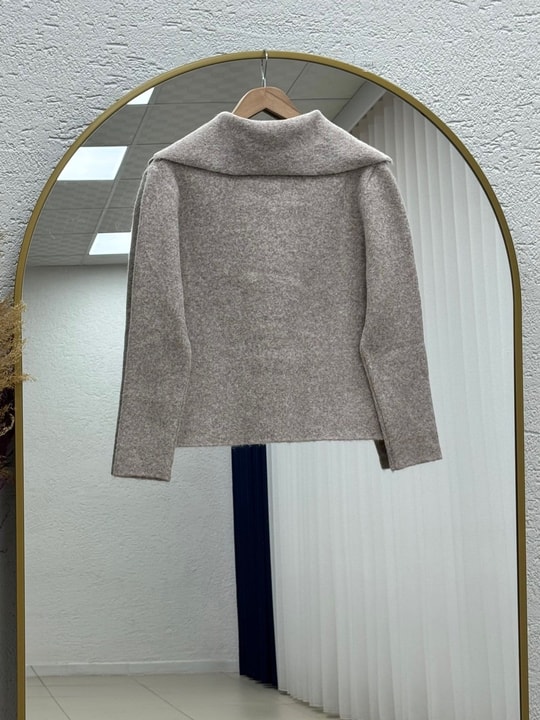 Minaşah Düğmesi Çiçek İşlemeli Yakalı Triko Hırka-KR6029 Taş