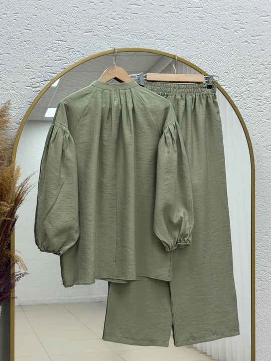 Neslişah Önü Pileli Düğmeli Pantolonlu Takım-NL892 Mint
