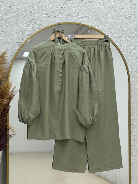 Neslişah Önü Pileli Düğmeli Pantolonlu Takım-NL892 Mint
