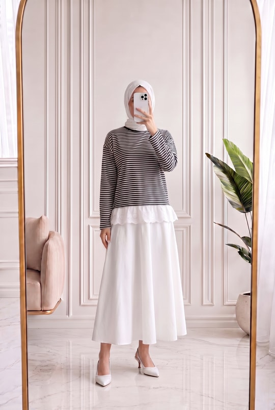 Nurnaz Çizgili Fırfırı Dantelli Tunik-SS13251 Siyah